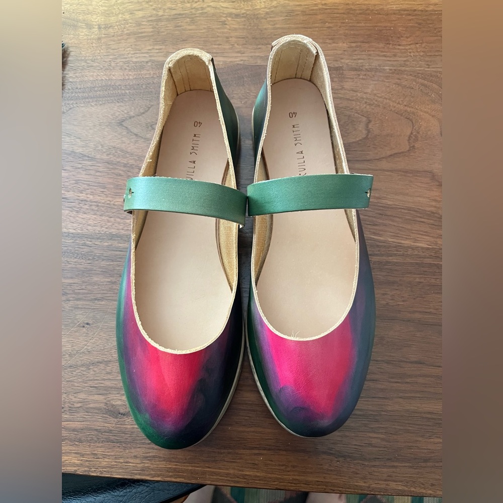 Brand new Sevilla Smith The Dee Dee size 40